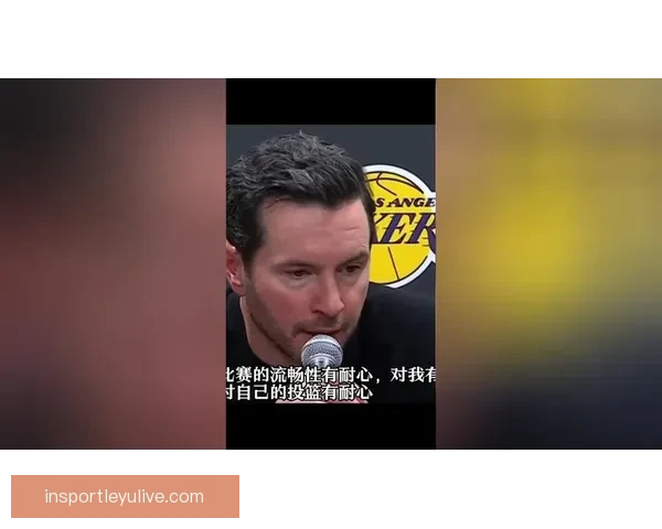 詹姆斯转型内幕：与雷迪克深谈坦然接受球权调整